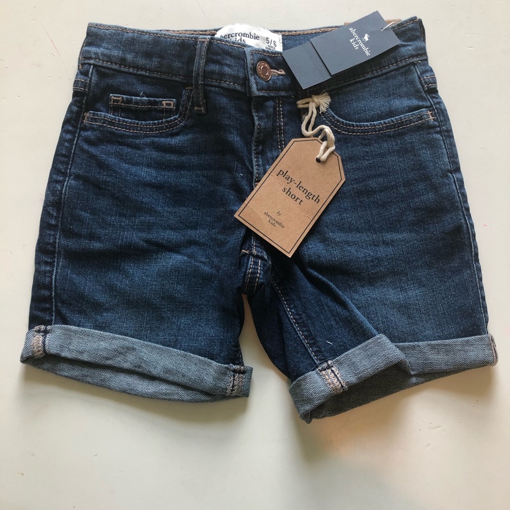 Abercrombie kids Play Length Shorts